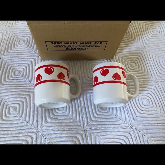 NIB VINTAGE LILLIAN VERNON HEART MUGS - Picture 1 of 7